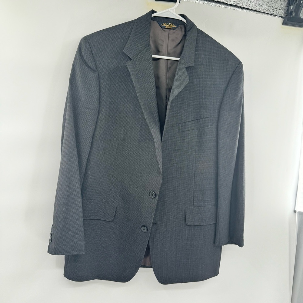 Brooks Brothers makers brooksease grey wool suit coat jacket size 40